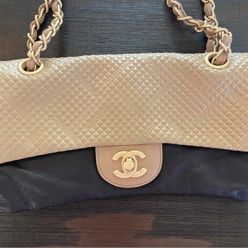 Chanel Cream and Brown Leather Quilted Shoulder Bag with Gold Chain